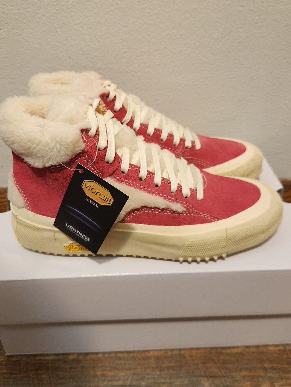 NEW Brandblack Vibram Litebase Capo Faux Shearling W521BB RDSH Pink Women's 6.5